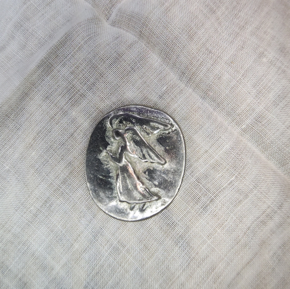 V+K Vilmain & Klinger Guardian Angel Pocket Pewter Coin Token 1" Height Vintage